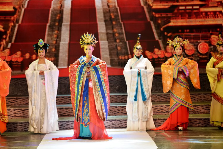 科威特首都清真寺发生爆炸 当时民众正在做祷告_十大外围足球平台app(图1) 十大外围足球平台app