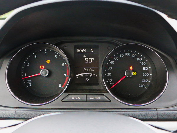 绿茵之美!足球史上最帅的6位球星,他们是球员也是人们心中王子“十大外围足球平台app”(图3) 十大外围足球平台app