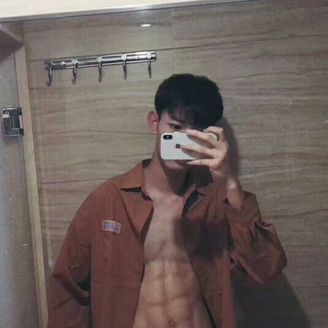 泰国载百余名乘客游轮起火 一以色列女孩死亡-十大外围足球平台app(图1) 十大外围足球平台app