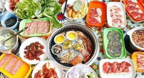 
吃烤肉时 服务员会问你要不要换换纸 这实际上是给你的一个提示“十大外围足球平台app”(图1)